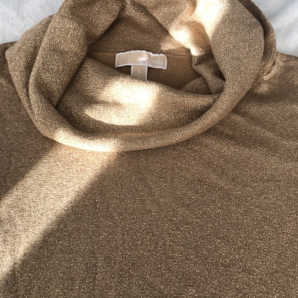 Beautiful Michael Kors sweater 💖 - Picture 2 of 5